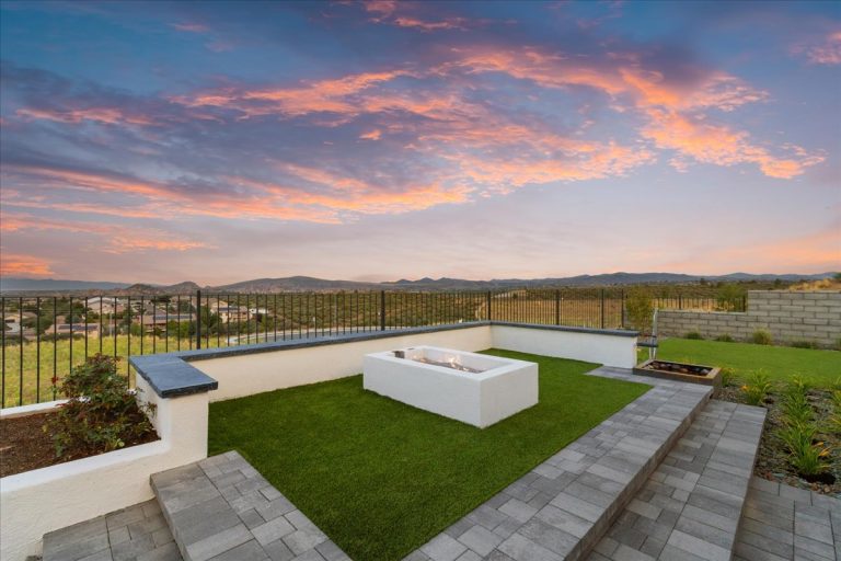 055-Backyard - 5605 Meridian Ct
