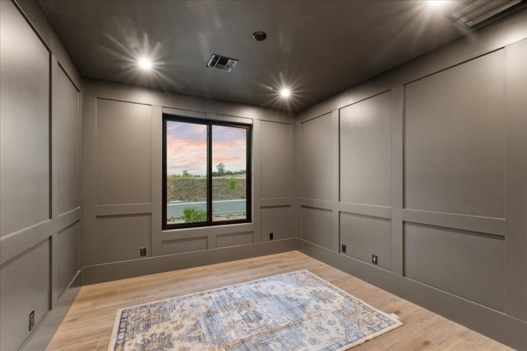 043-Bedroom 3 - 5605 Meridian Ct