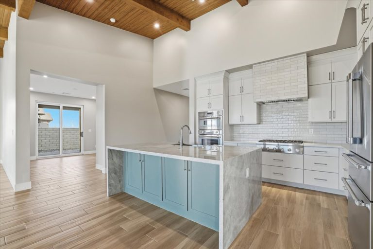 10-Kitchen