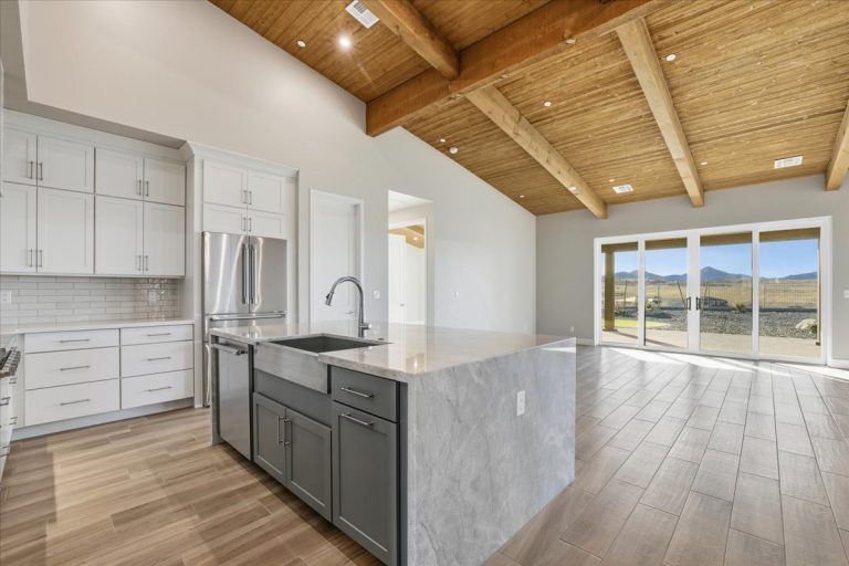 11-Kitchen