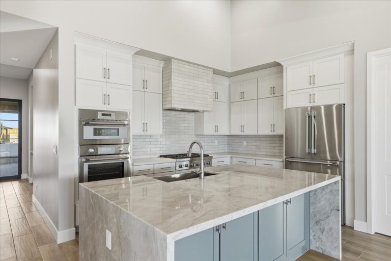 12-Kitchen