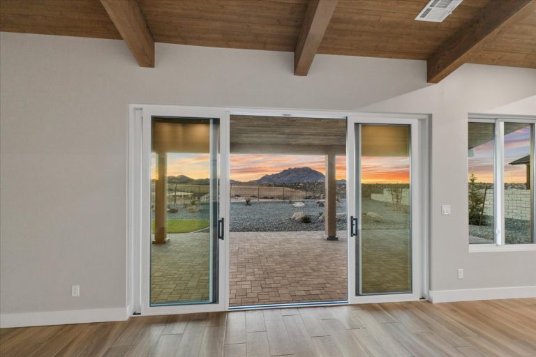 07-Living Room View