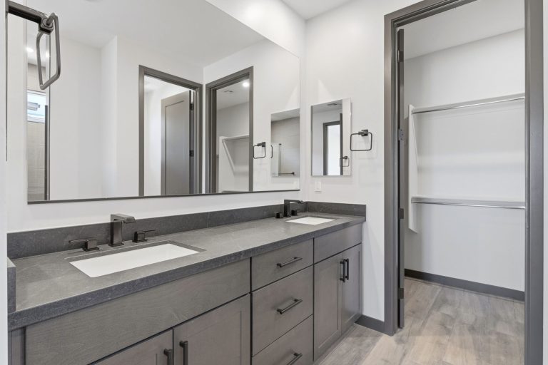 17-Primary Bathroom