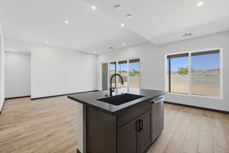 13-Kitchen 6 (2)