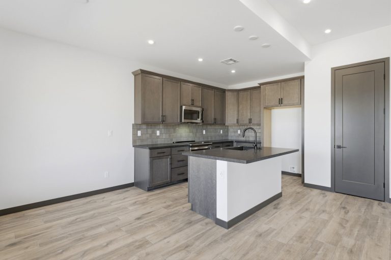 9-Kitchen 2